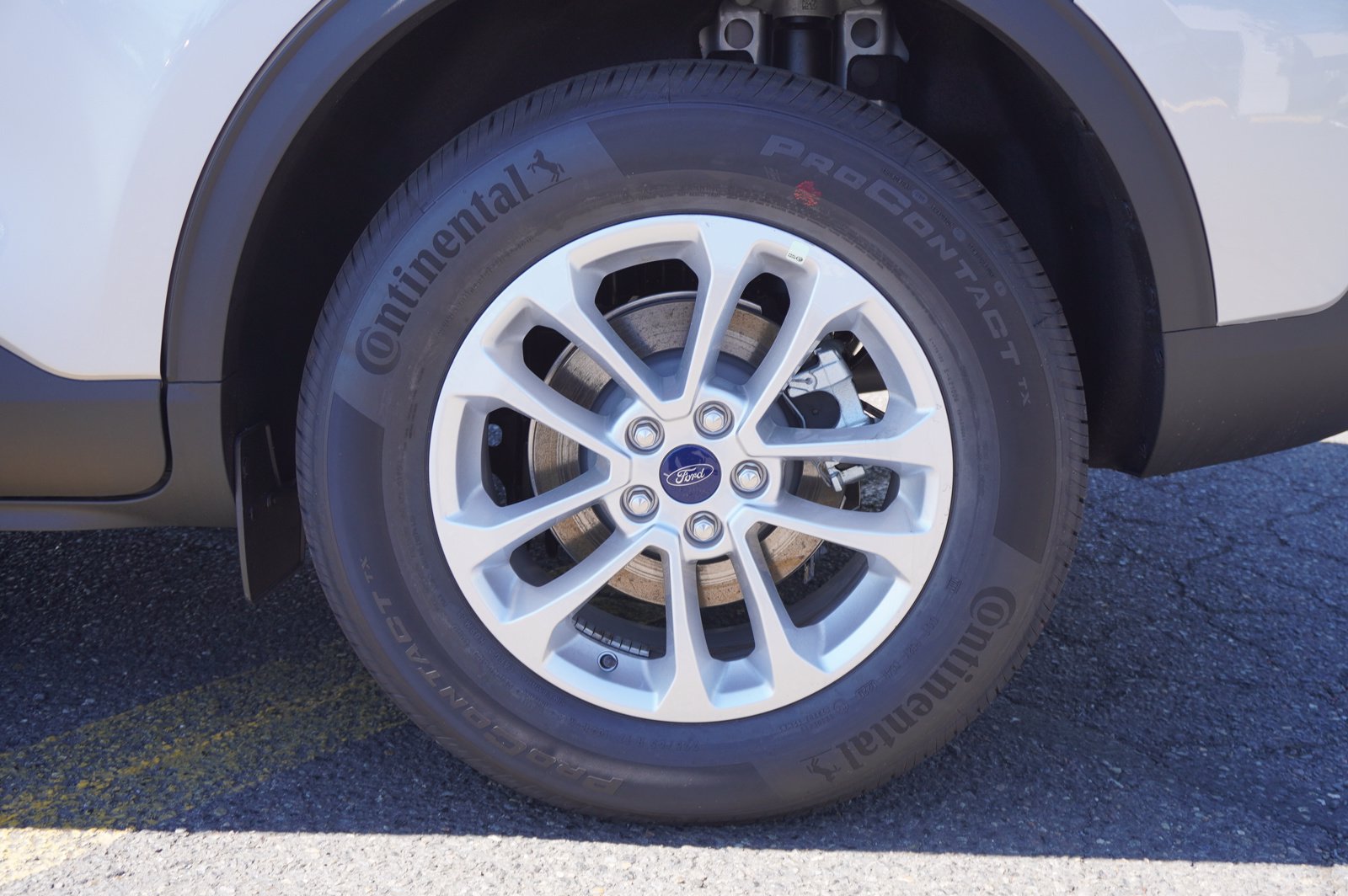 New 2020 Ford Escape SE AWD AWD