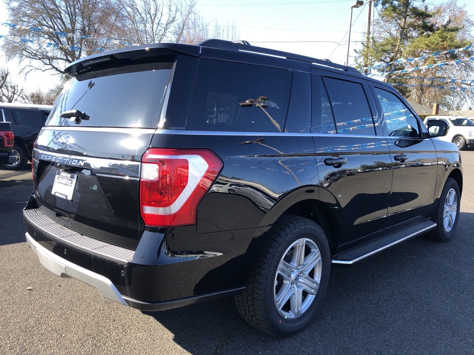 New 2020 Ford Expedition XLT 4X4 Sport Utility in Hillsboro #208368