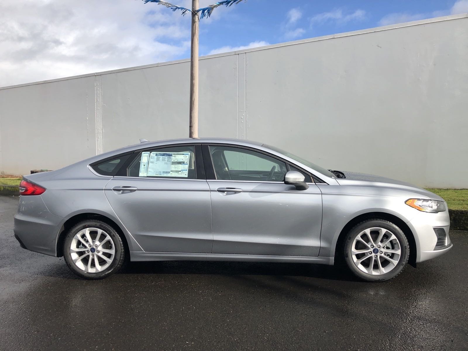 New 2020 Ford Fusion Hybrid SE FWD 4dr Car in Hillsboro #200310 | Dick