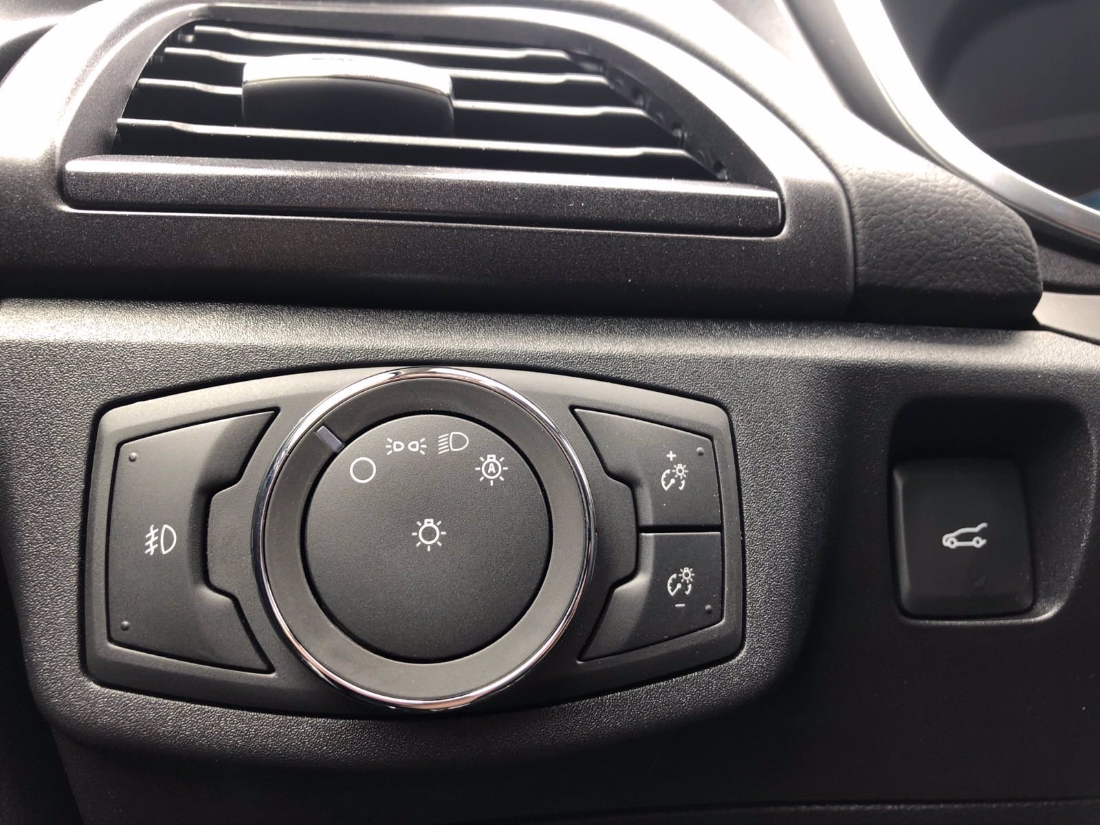 New 2020 Ford Fusion Energi TITANIUM FWD With Navigation
